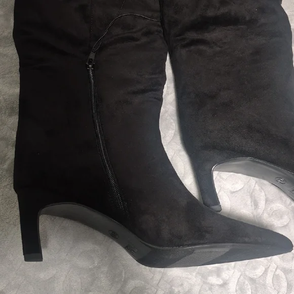 Time and Tru Black Heeled Slouch Boots Asst. Sizes - Picture 5 of 7